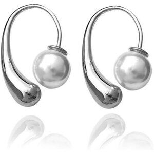 Water Drop Earrings – Elegant, Timeless & Sophisticated Gift for Her